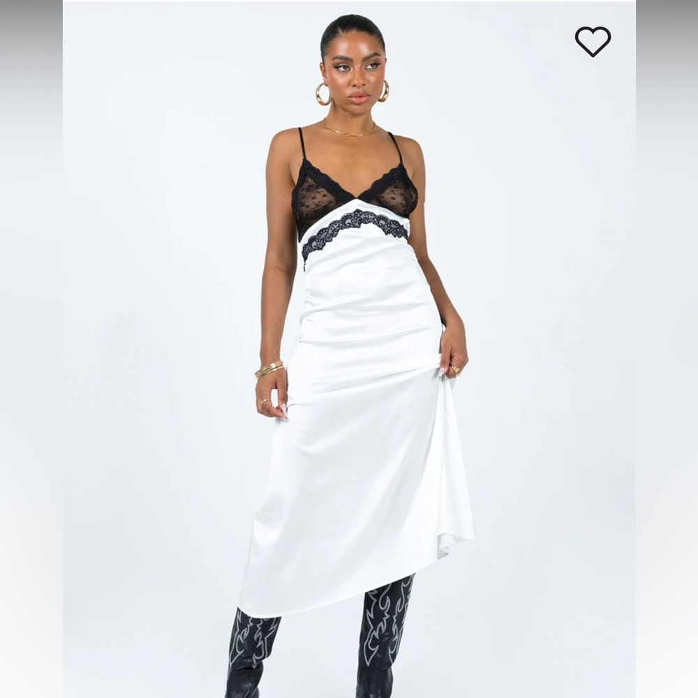 Lioness Le Paris Lace Dress